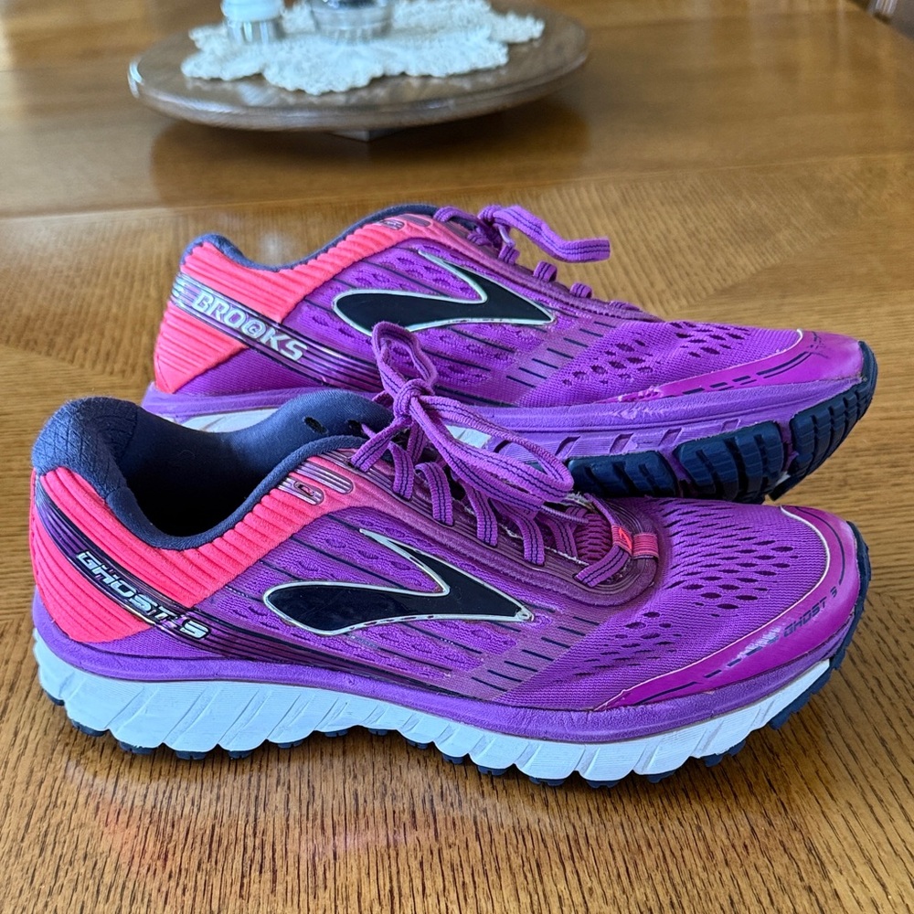 Women’s Brooks Ghost 9 size 10 - Picture 3 of 16